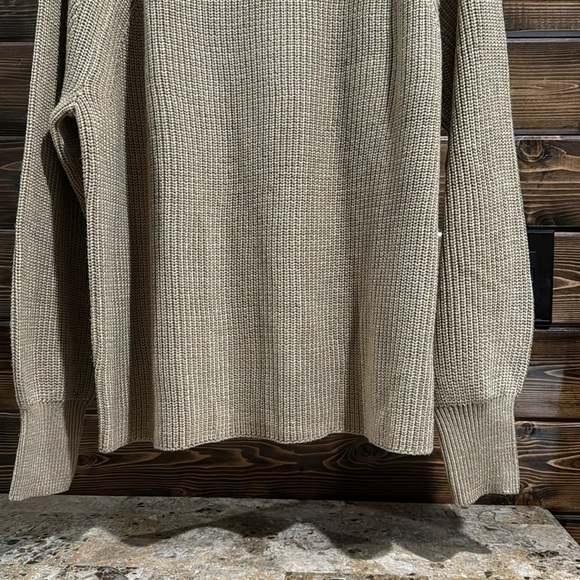 Jessica Simpson Sweater - Picture 3 of 11